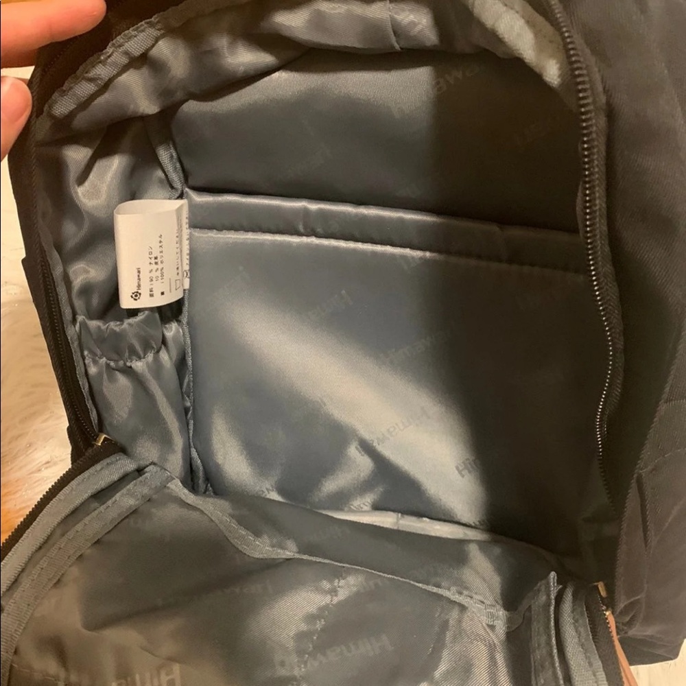 Small Backpack - Picture 4 of 7